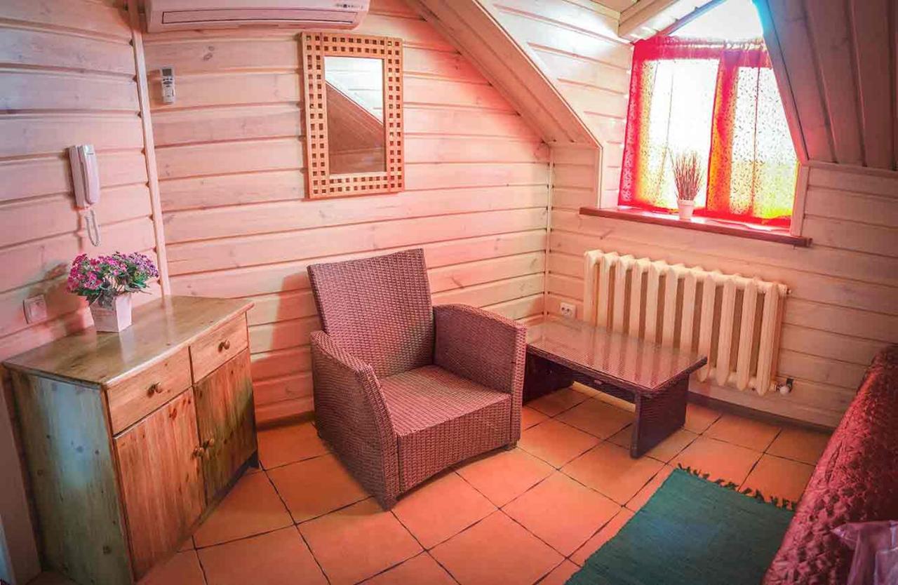 Hotel Bannyi Dvir Uzyn Luaran gambar