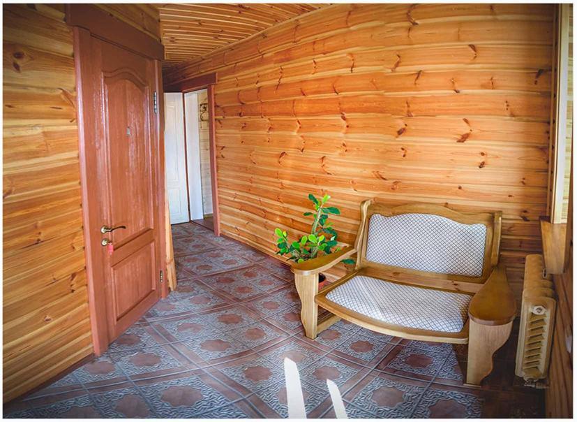 Hotel Bannyi Dvir Uzyn Luaran gambar